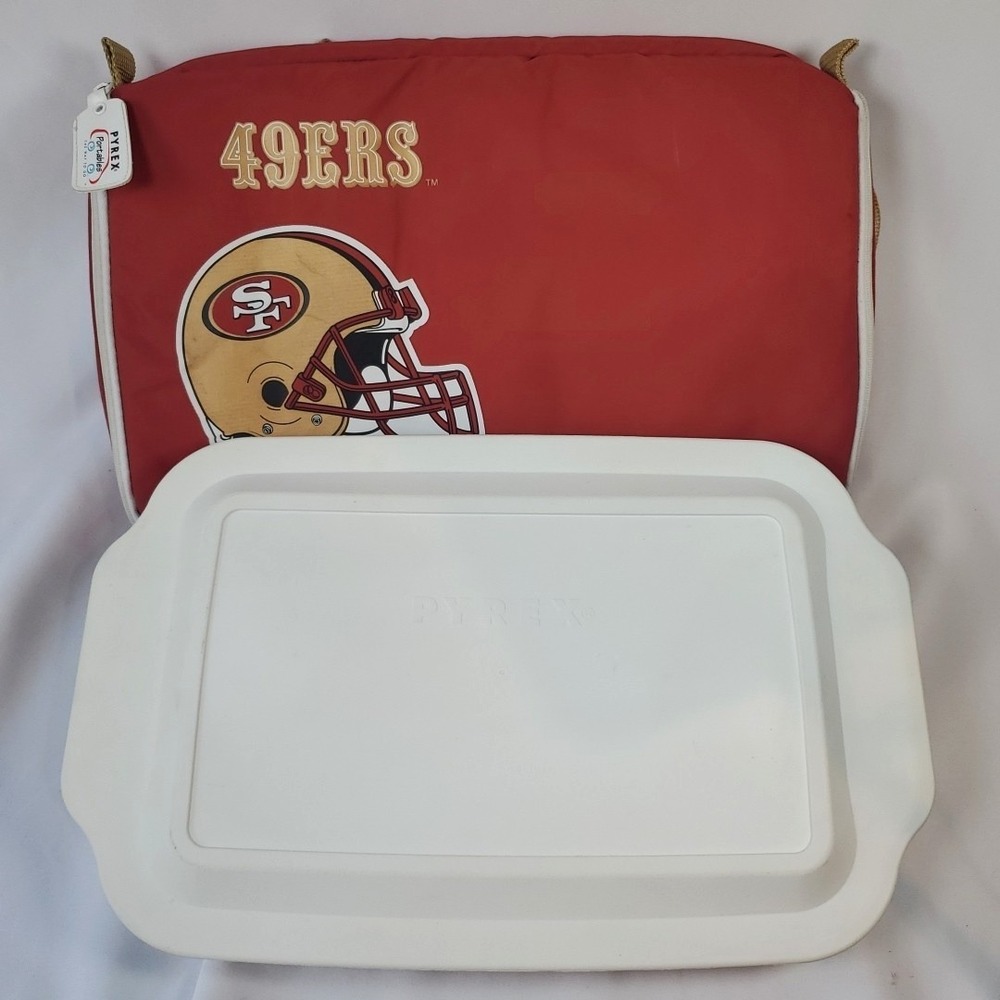 VTG Pyrex Portables SF 49ers Insulated Carrying Case W/ 3QT Casserole Dish Set